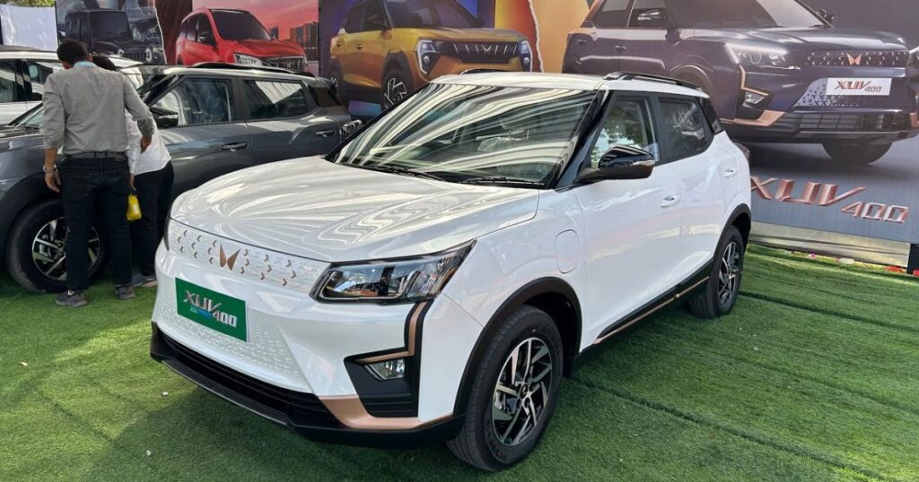 Mahindra XUV400 Electric 2025