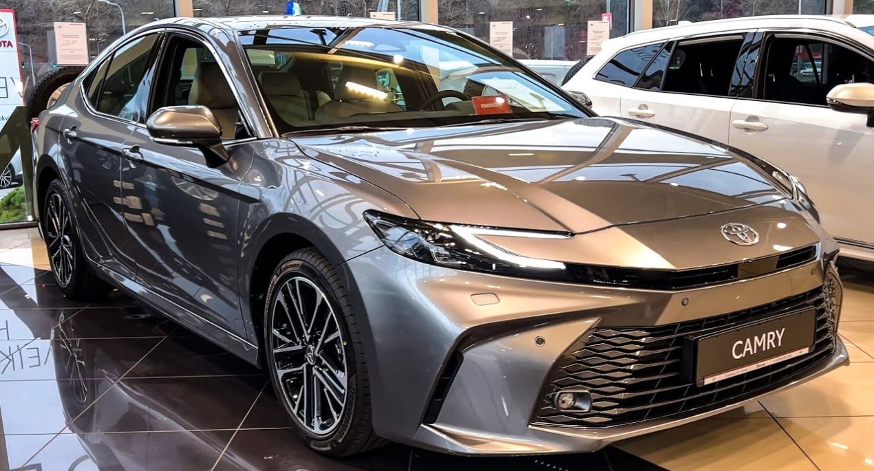 Toyota Camry 2025